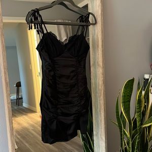 Super down black dress
